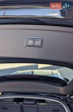 Позашляховик / Кросовер Audi Q5 2020 в 