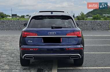 Внедорожник / Кроссовер Audi Q5 2022 в 