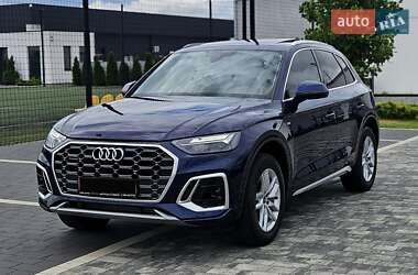 Внедорожник / Кроссовер Audi Q5 2022 в 