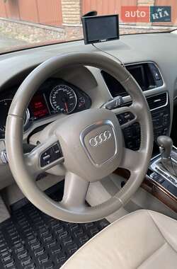 Внедорожник / Кроссовер Audi Q5 2012 в 
