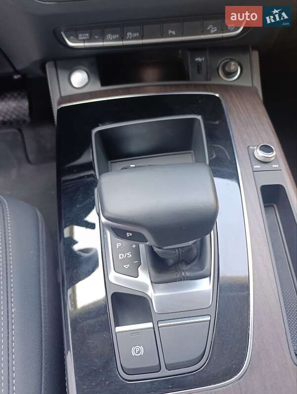 Внедорожник / Кроссовер Audi Q5 2022 в Стрые