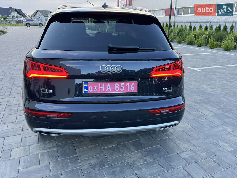 Позашляховик / Кросовер Audi Q5 2018 в Луцьку