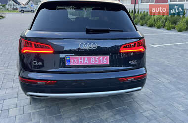 Позашляховик / Кросовер Audi Q5 2018 в 