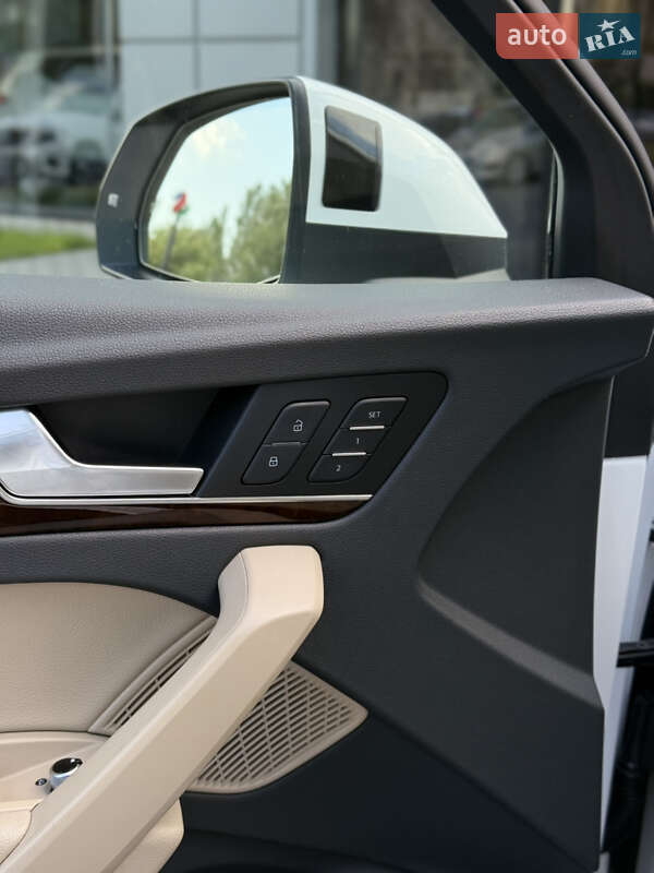 Позашляховик / Кросовер Audi Q5 2017 в Одесі