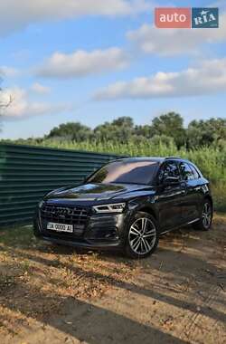 Внедорожник / Кроссовер Audi Q5 2019 в 
