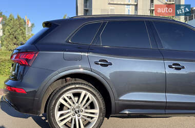 Позашляховик / Кросовер Audi Q5 2017 в 