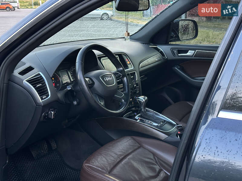 Позашляховик / Кросовер Audi Q5 2015 в Стрию