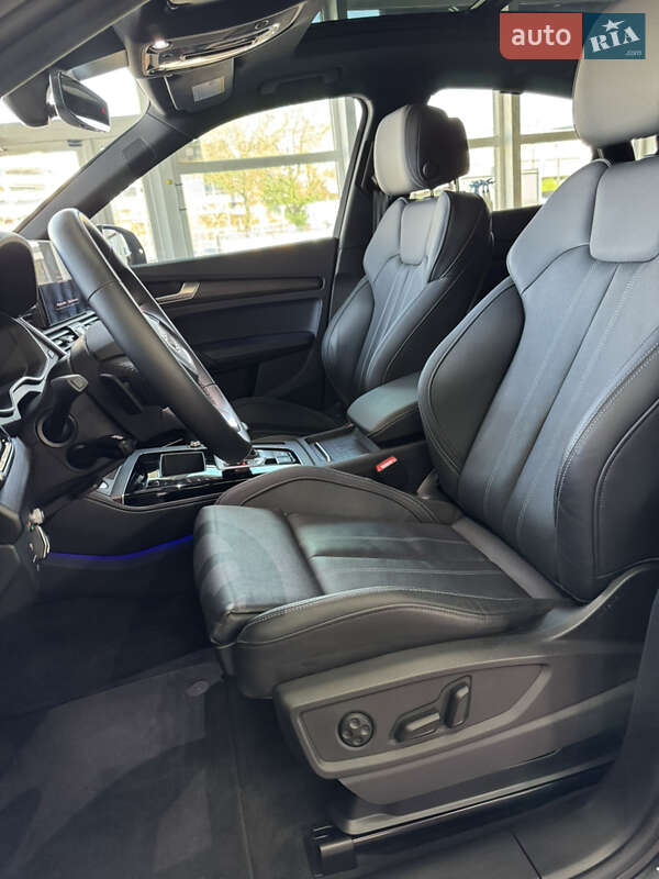Внедорожник / Кроссовер Audi Q5 2023 в Киеве