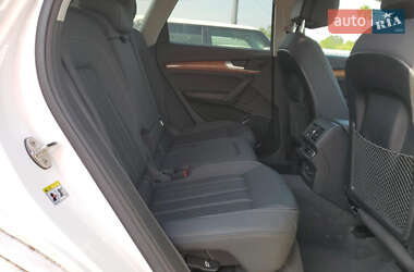 Внедорожник / Кроссовер Audi Q5 2021 в 