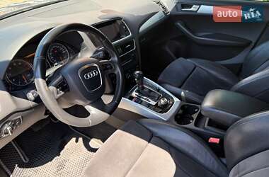 Внедорожник / Кроссовер Audi Q5 2009 в 