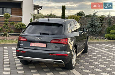 Внедорожник / Кроссовер Audi Q5 2019 в 