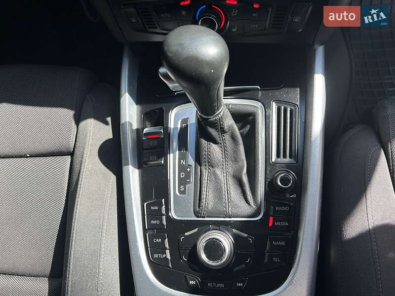 Внедорожник / Кроссовер Audi Q5 2012 в Киеве