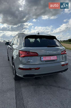 Внедорожник / Кроссовер Audi Q5 2019 в 