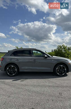 Внедорожник / Кроссовер Audi Q5 2019 в 