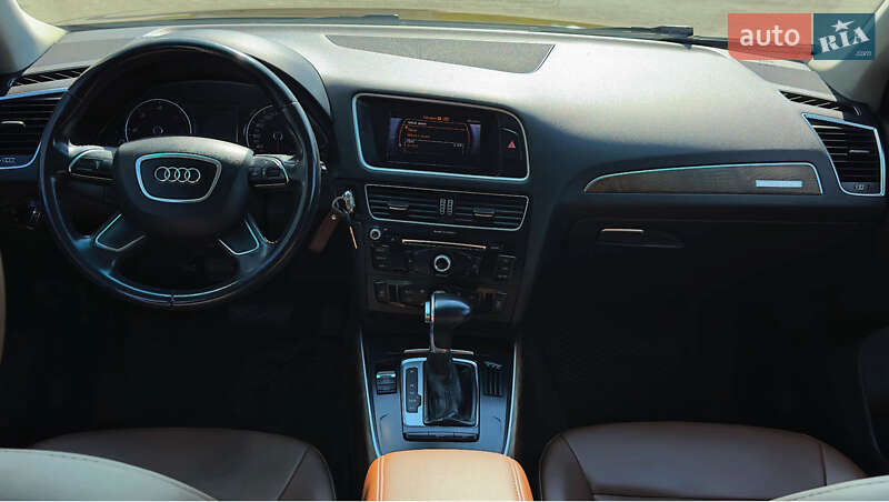 Позашляховик / Кросовер Audi Q5 2013 в Чернівцях