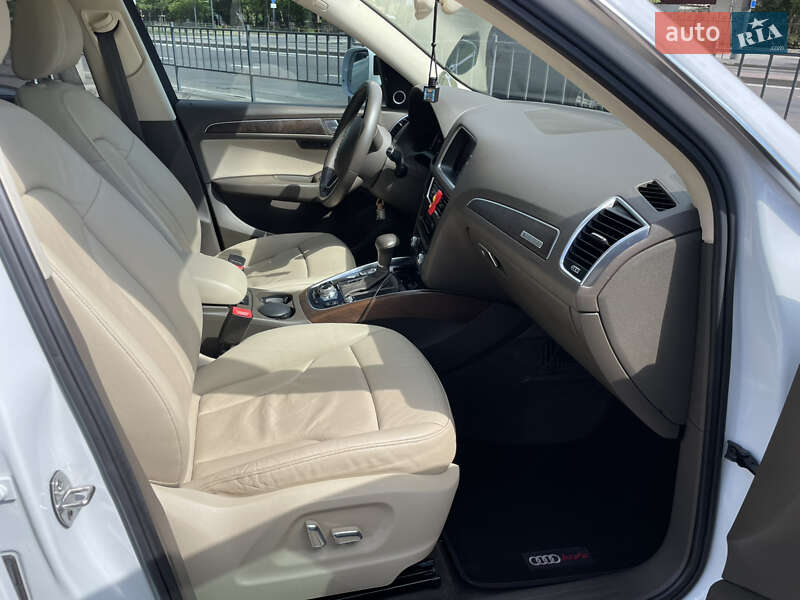 Позашляховик / Кросовер Audi Q5 2013 в Львові