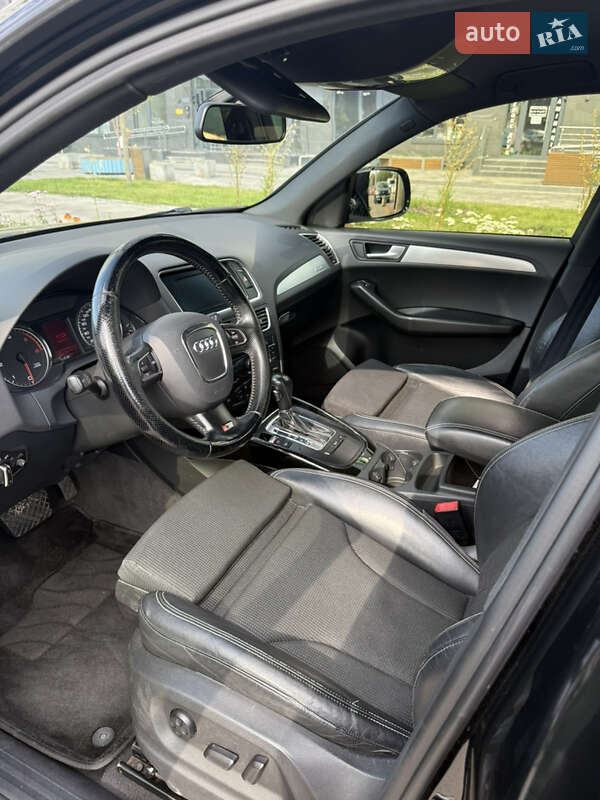 Позашляховик / Кросовер Audi Q5 2011 в Києві