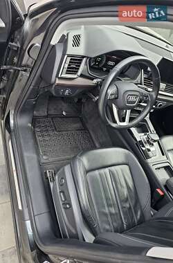 Внедорожник / Кроссовер Audi Q5 2020 в 