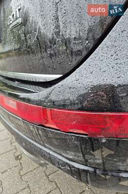 Позашляховик / Кросовер Audi Q5 2015 в 