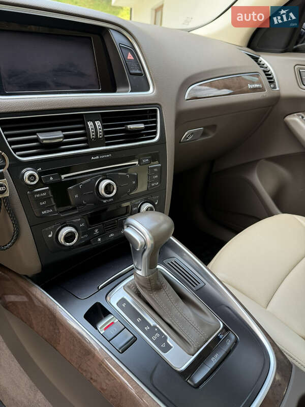Внедорожник / Кроссовер Audi Q5 2015 в Сколе