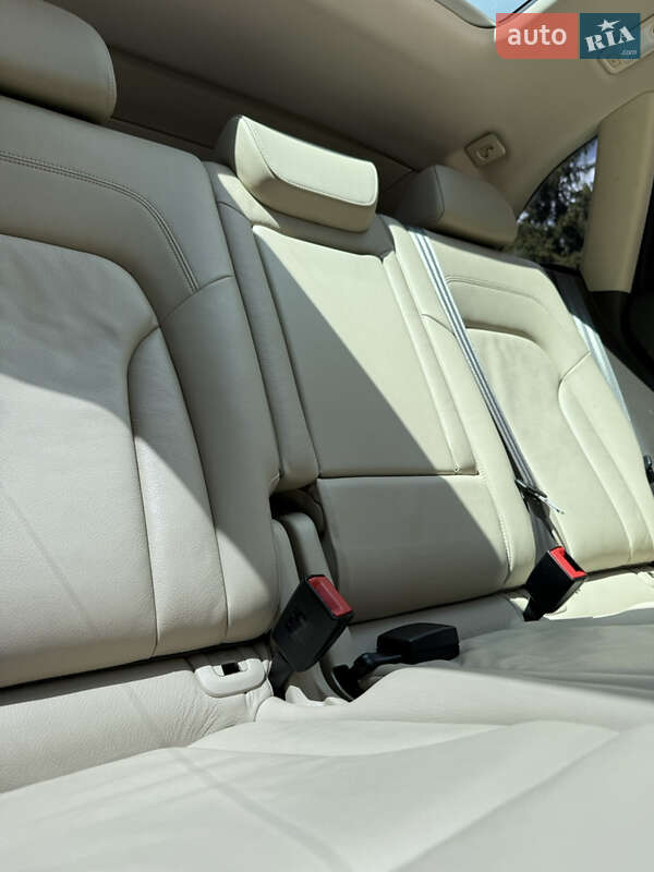 Внедорожник / Кроссовер Audi Q5 2015 в Сколе