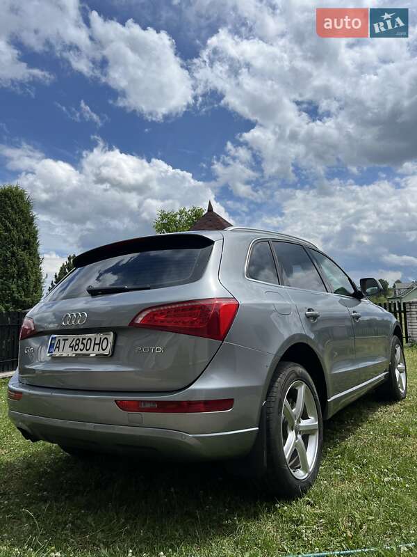 Внедорожник / Кроссовер Audi Q5 2011 в Надворной