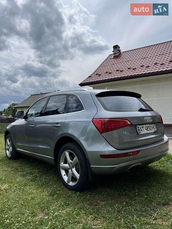 Внедорожник / Кроссовер Audi Q5 2011 в Надворной