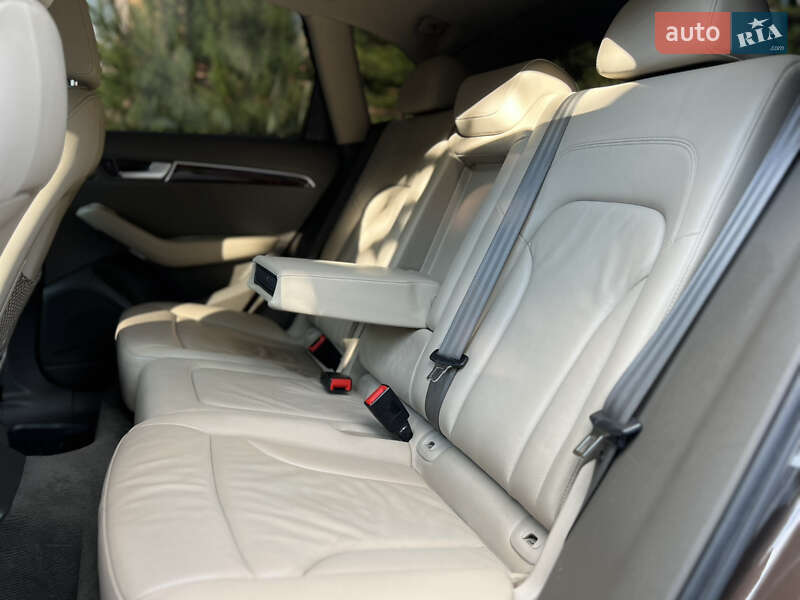 Позашляховик / Кросовер Audi Q5 2010 в Рівному
