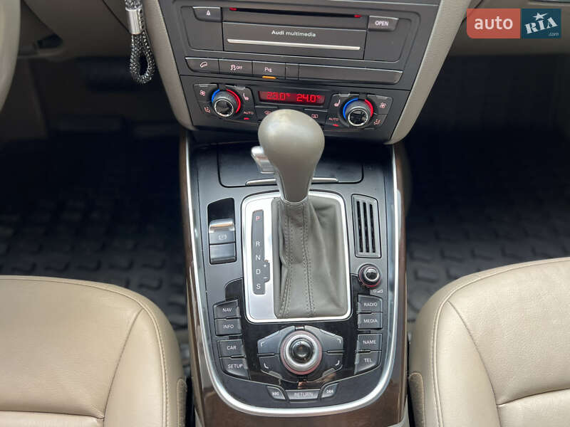 Позашляховик / Кросовер Audi Q5 2010 в Рівному