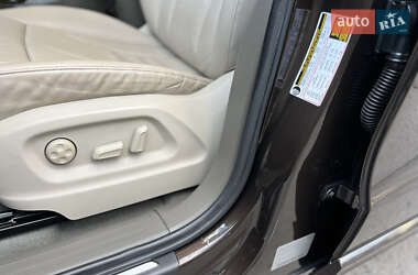 Внедорожник / Кроссовер Audi Q5 2010 в 