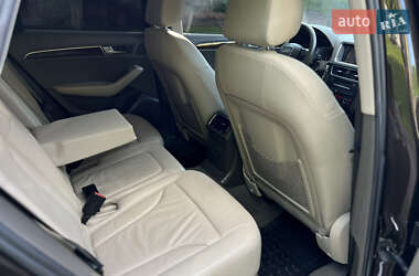 Внедорожник / Кроссовер Audi Q5 2010 в 