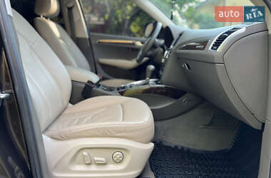 Внедорожник / Кроссовер Audi Q5 2010 в 