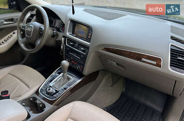 Внедорожник / Кроссовер Audi Q5 2010 в 