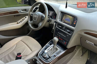 Внедорожник / Кроссовер Audi Q5 2010 в 