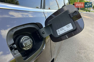 Внедорожник / Кроссовер Audi Q5 2010 в 