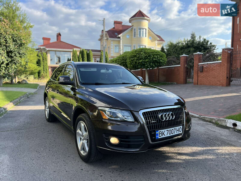 Позашляховик / Кросовер Audi Q5 2010 в Рівному