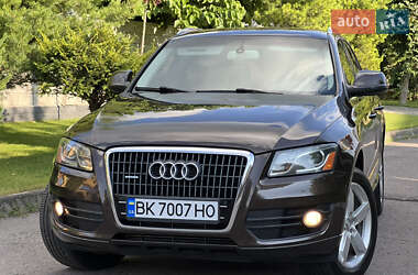 Внедорожник / Кроссовер Audi Q5 2010 в 