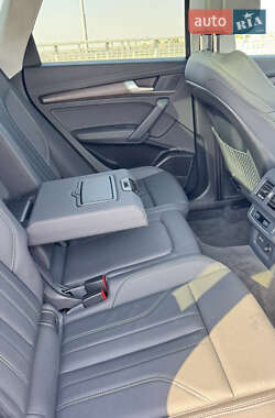 Внедорожник / Кроссовер Audi Q5 2024 в 