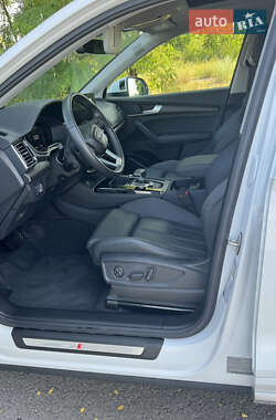 Внедорожник / Кроссовер Audi Q5 2024 в 