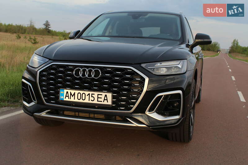 Позашляховик / Кросовер Audi Q5 2021 в Києві