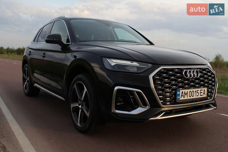 Позашляховик / Кросовер Audi Q5 2021 в Києві