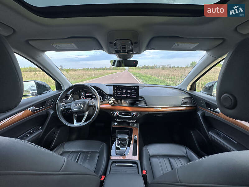 Позашляховик / Кросовер Audi Q5 2021 в Києві