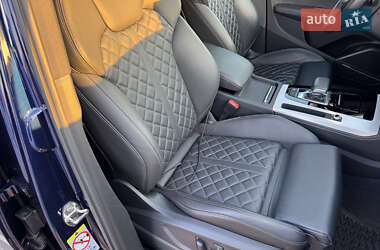 Внедорожник / Кроссовер Audi Q5 2021 в 