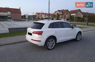 Позашляховик / Кросовер Audi Q5 2017 в 