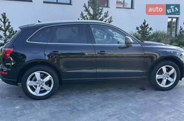 Внедорожник / Кроссовер Audi Q5 2010 в 