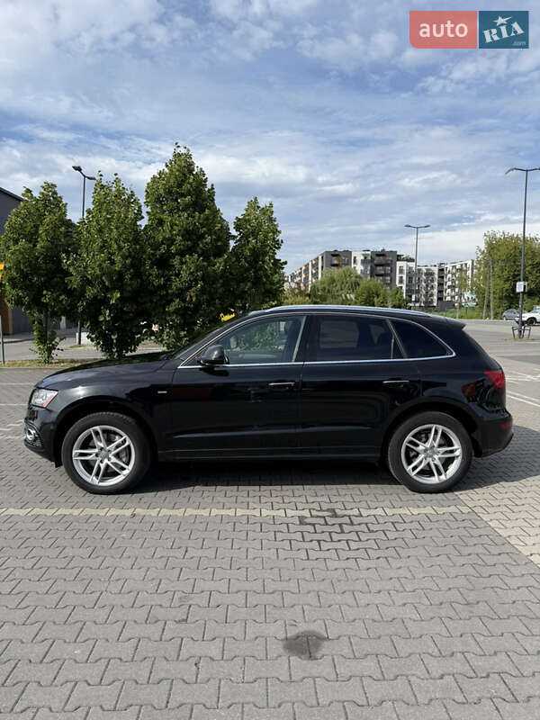 Внедорожник / Кроссовер Audi Q5 2016 в Киеве