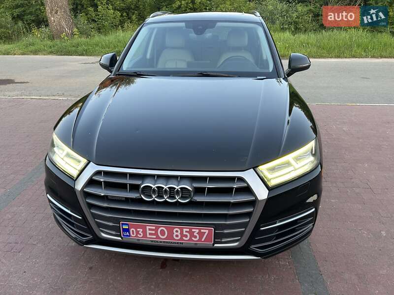 Позашляховик / Кросовер Audi Q5 2018 в Києві