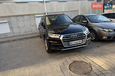 Внедорожник / Кроссовер Audi Q5 2017 в 