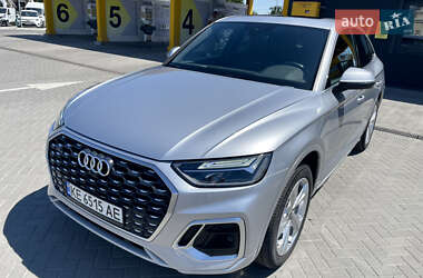 Позашляховик / Кросовер Audi Q5 2021 в 
