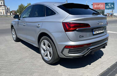 Позашляховик / Кросовер Audi Q5 2021 в 